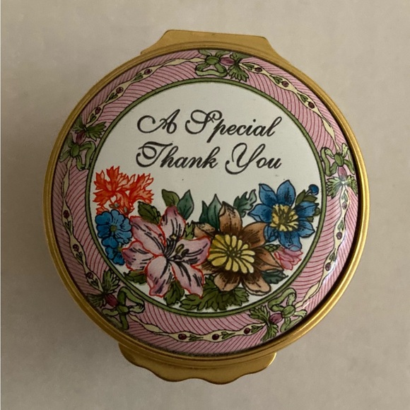 Halcyon Days porcelain box c.1999 in excellent condition - Picture 2 of 5